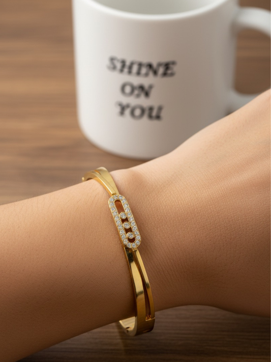 LUXORA BANGLE